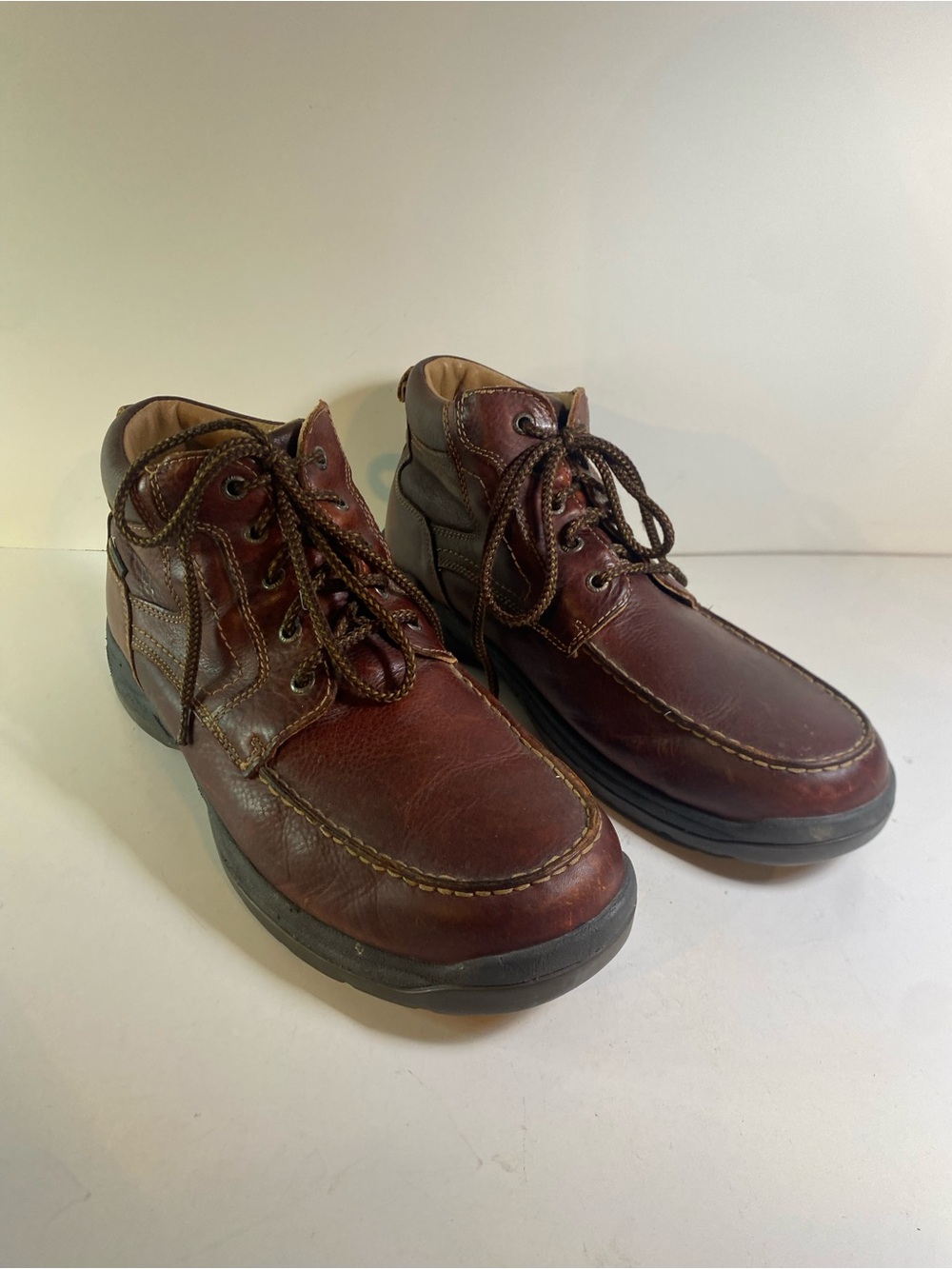 Johnston & Murphy Brown Leather Waterproof Sheepskin Ankle Boots
Measures 12”